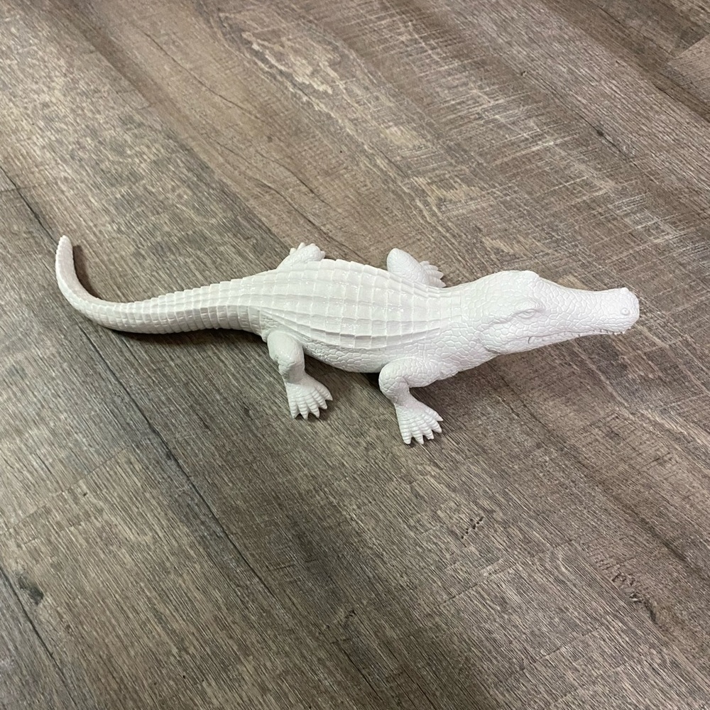 White Alligator statue decor